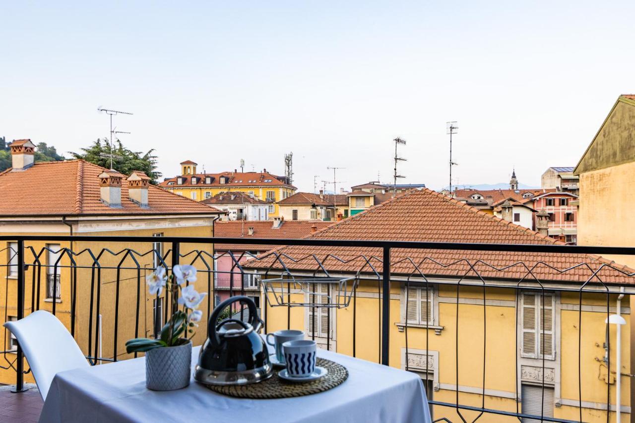 Blue Wave Apartment Arona - Lago Maggiore Dış mekan fotoğraf