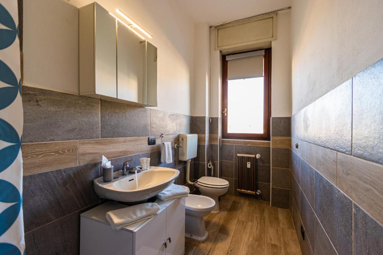 Blue Wave Apartment Arona - Lago Maggiore Dış mekan fotoğraf
